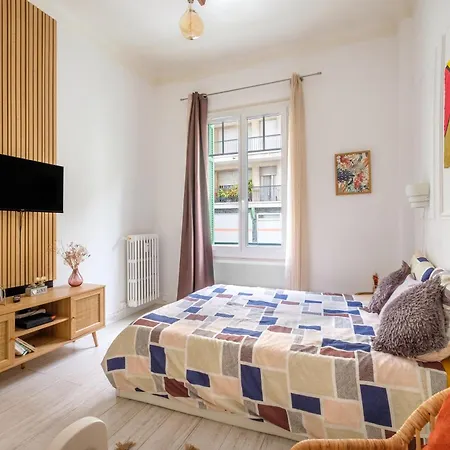 Palais De La Paix * Nizza